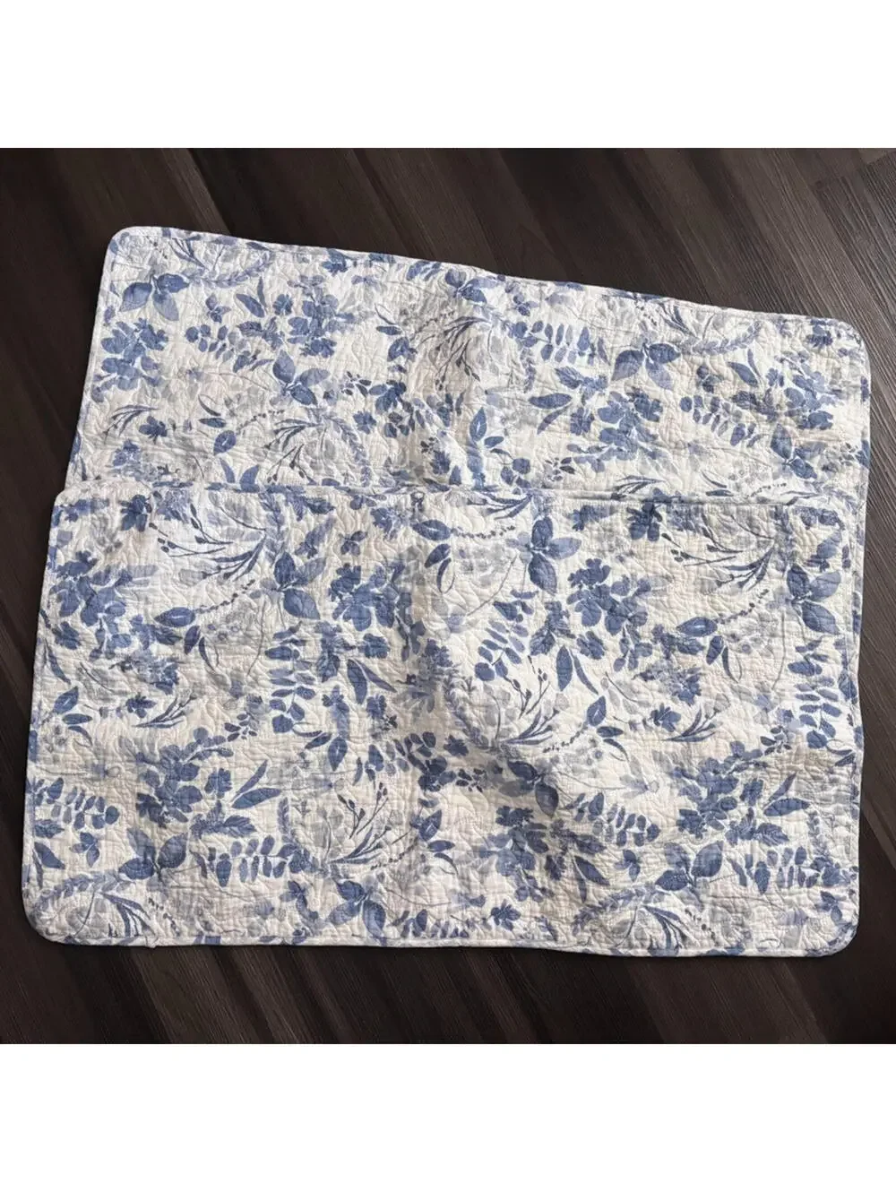 Papyrus Blue & White Floral Spray Botanical King Size Pillowcases Set Quilted x2
